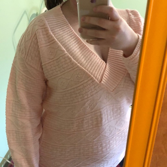 Vintage v-neck sweater - Picture 7 of 8